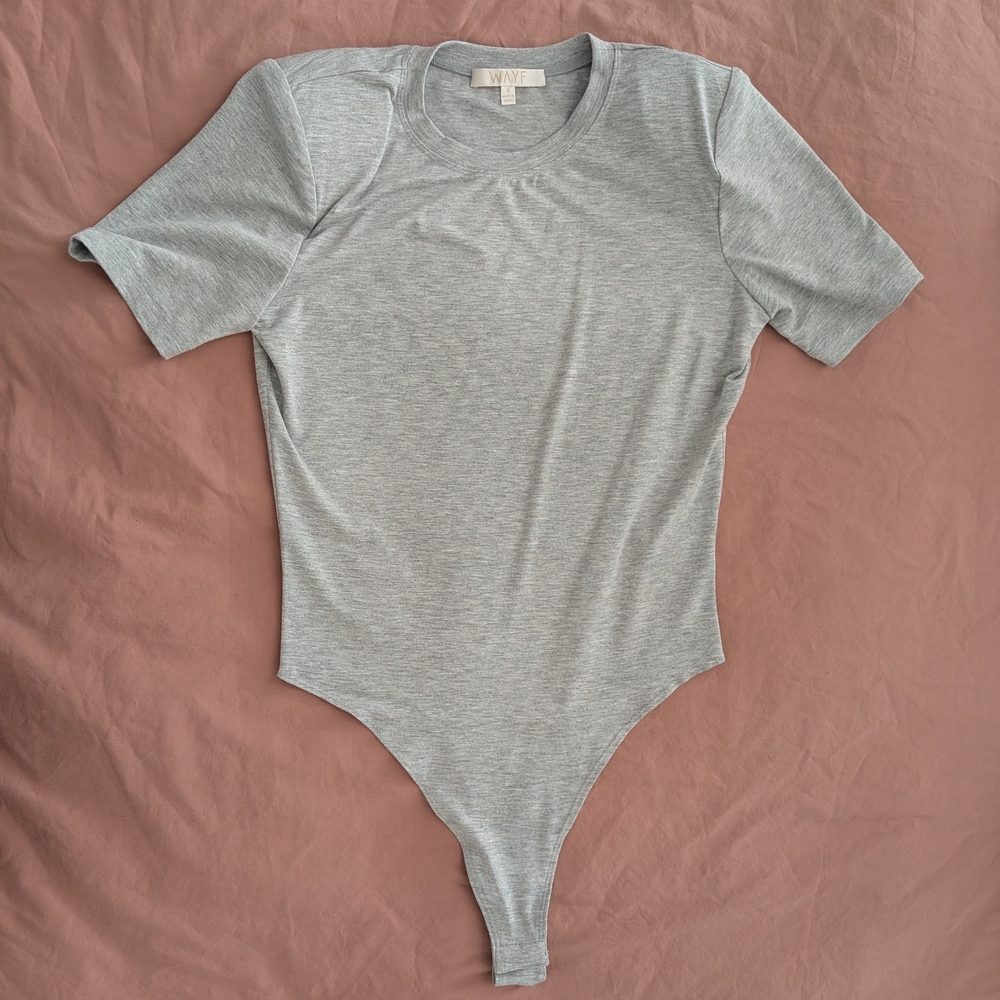 Wayf Light Gray Crew Neck Top